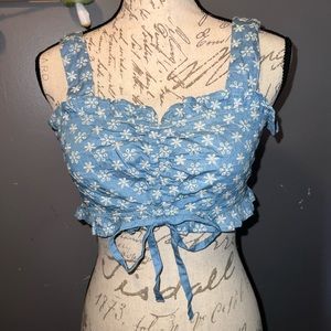 Flower cropped tank top